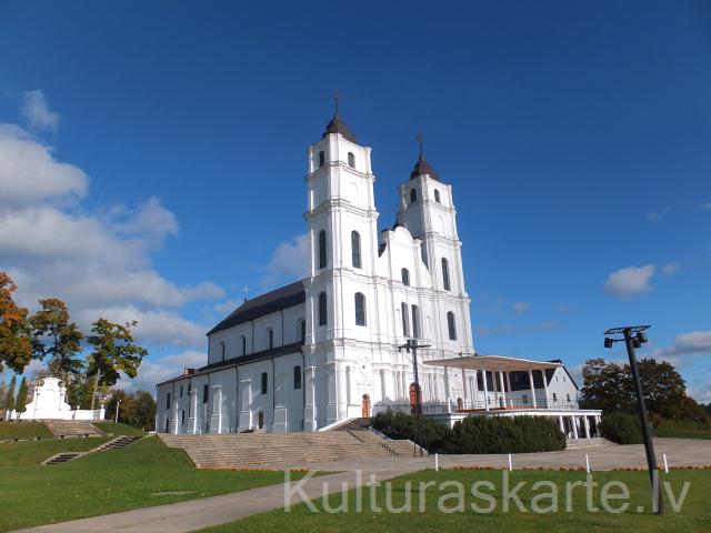 Bazilikas sakrālais laukums